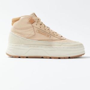 Reebok Club C Geo Mid Sneaker